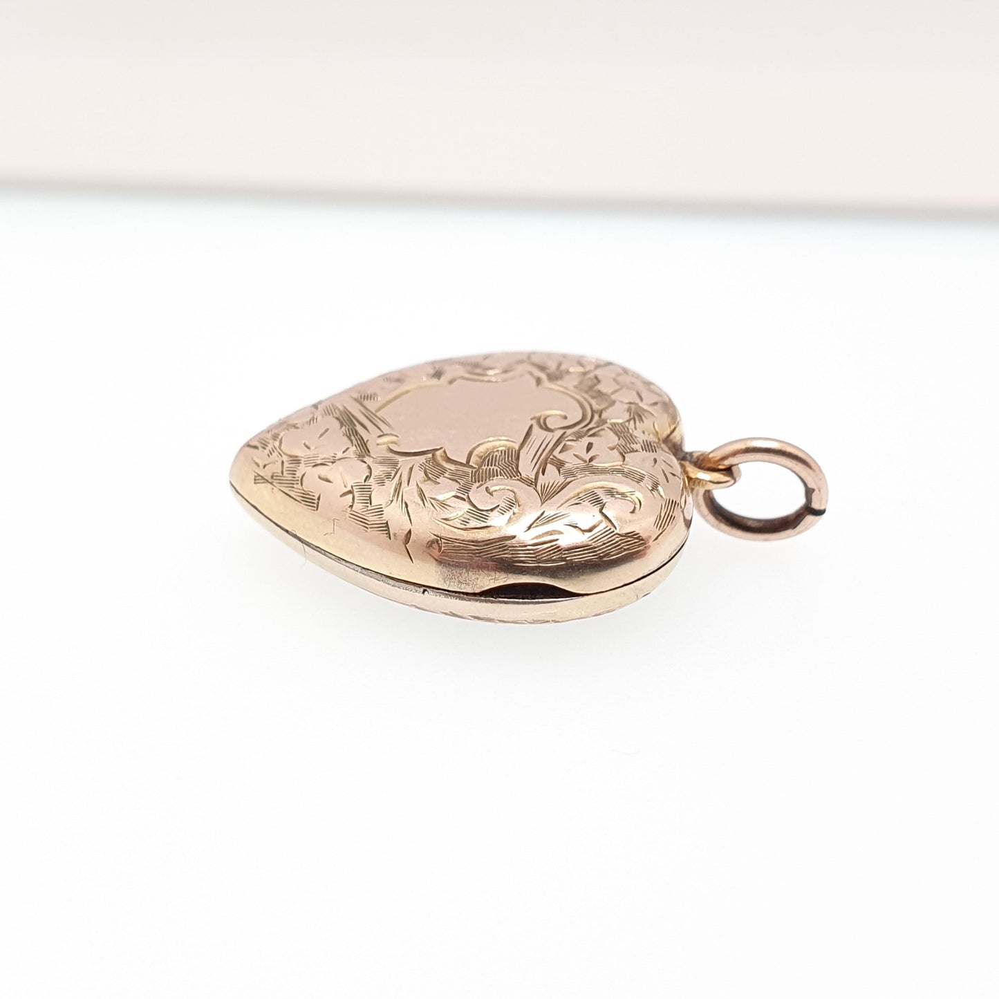 Antique Victorian 9ct Gold Heart Locket Cute Engraved Solid 9kt 375 Pendant Fine Estate Love Gift Back & Front Necklace Jewelry Jewellery