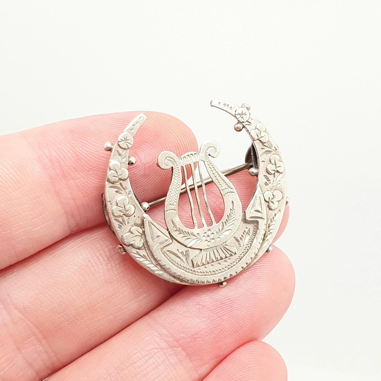 Antique Sterling Silver Crescent Moon Brooch Lyre Flower Engraved Victorian Sweetheart Celestial Vintage Harp Womens Jewelry Jewellery