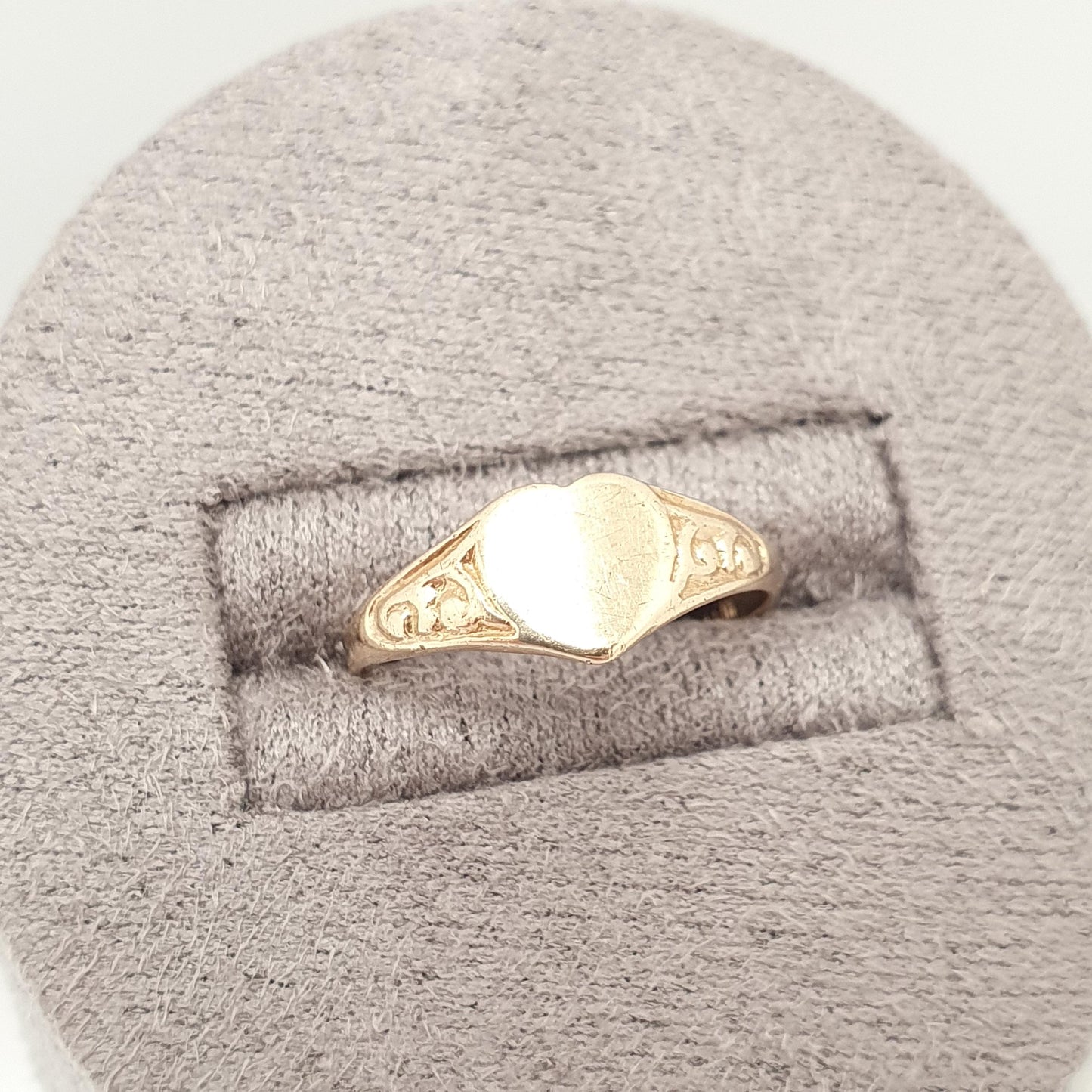 Vintage 9ct Gold Heart Signet Ring Solid 9k 375 1966 Hallmark Pinky Pinkie Little Finger Retro Love Gift Romantic Womens Jewelry Jewellery
