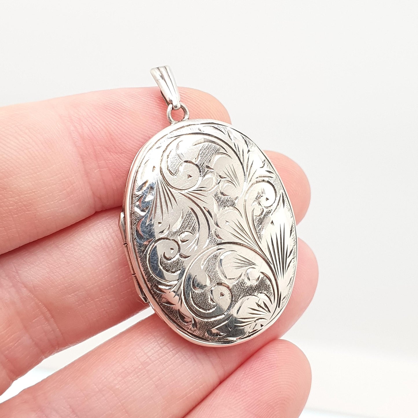 Vintage Sterling Silver Locket Oval 1975 Hallmark Pendant Necklace Large Big Engraved Retro Fine Solid 925 Jewelry Womens Jewellery