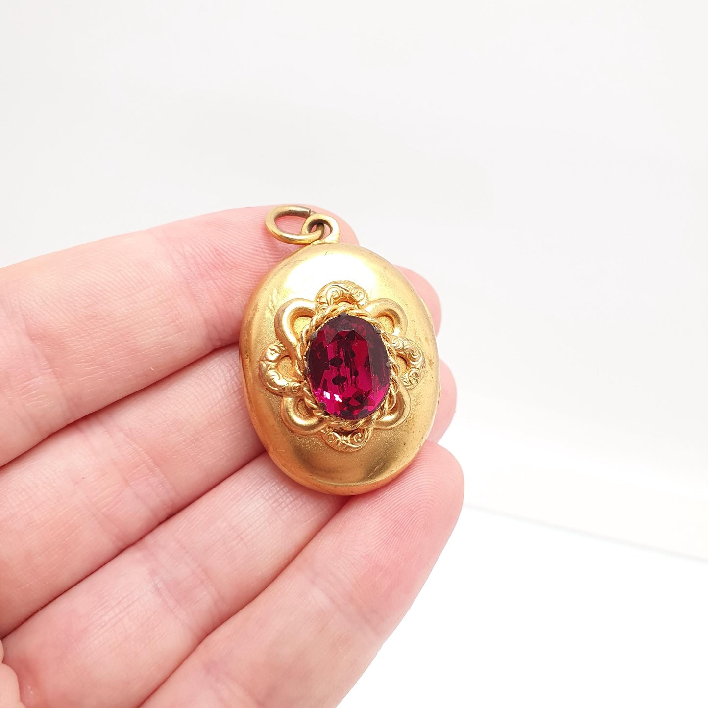 Antique Victorian Gold Gilt Locket Amethyst Paste Large Big Knot Pattern Photo Necklace Pendant Oval Vintage Picture Jewellery Jewelry