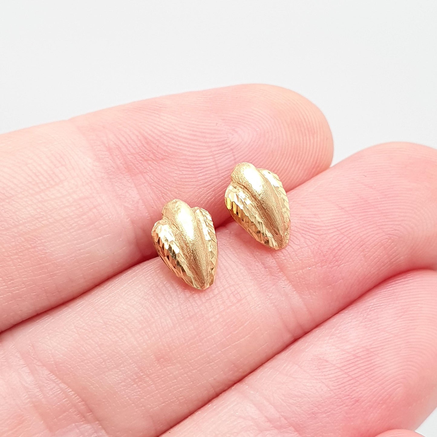 Vintage 18ct 18k Gold Stud Earrings Faceted Triangle French Solid 750 18kt Genuine Fine Estate Gift Dome Ladies Womens Jewelry Jewellery