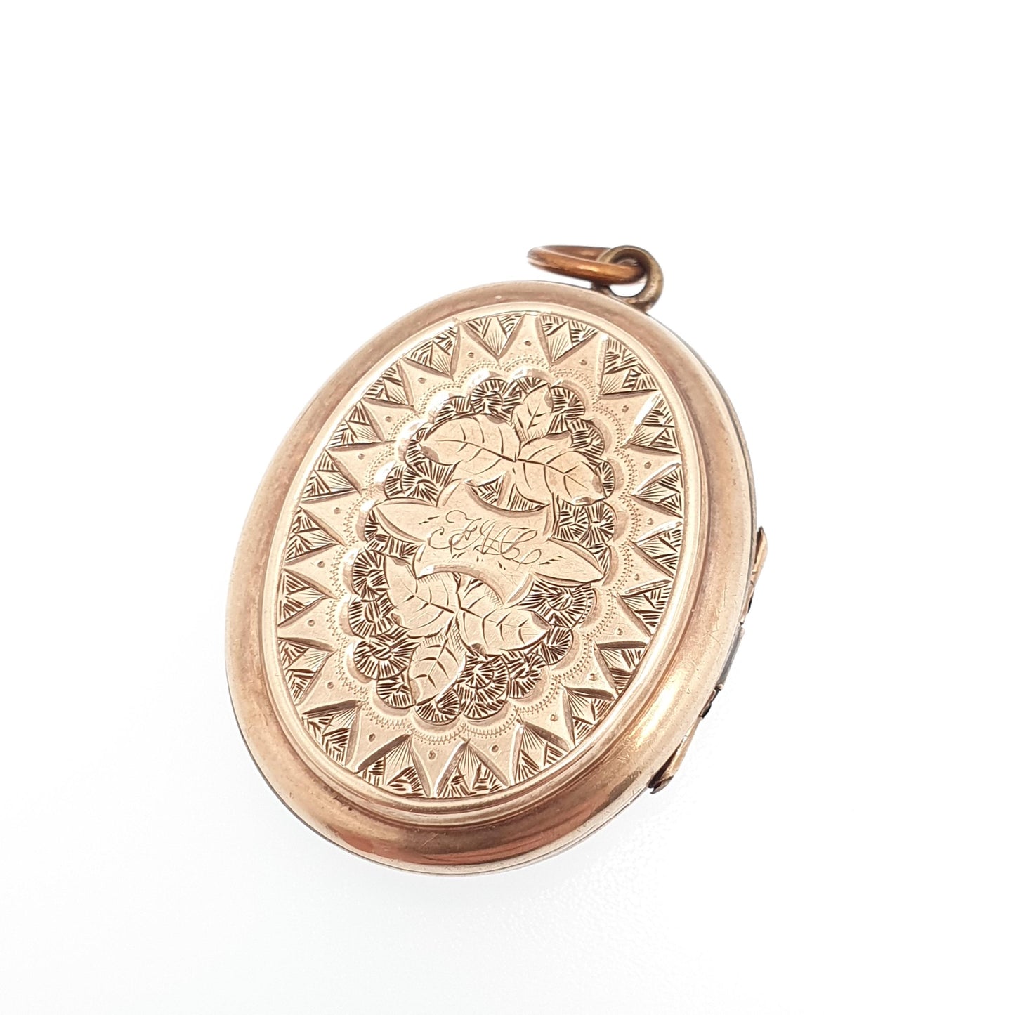 Antique Victorian 9ct Rose Gold Star Locket Hand Engraved Leaf Pendant Oval Estate Solid 9kt Front Back Big Large Vintage Jewelry Jewellery