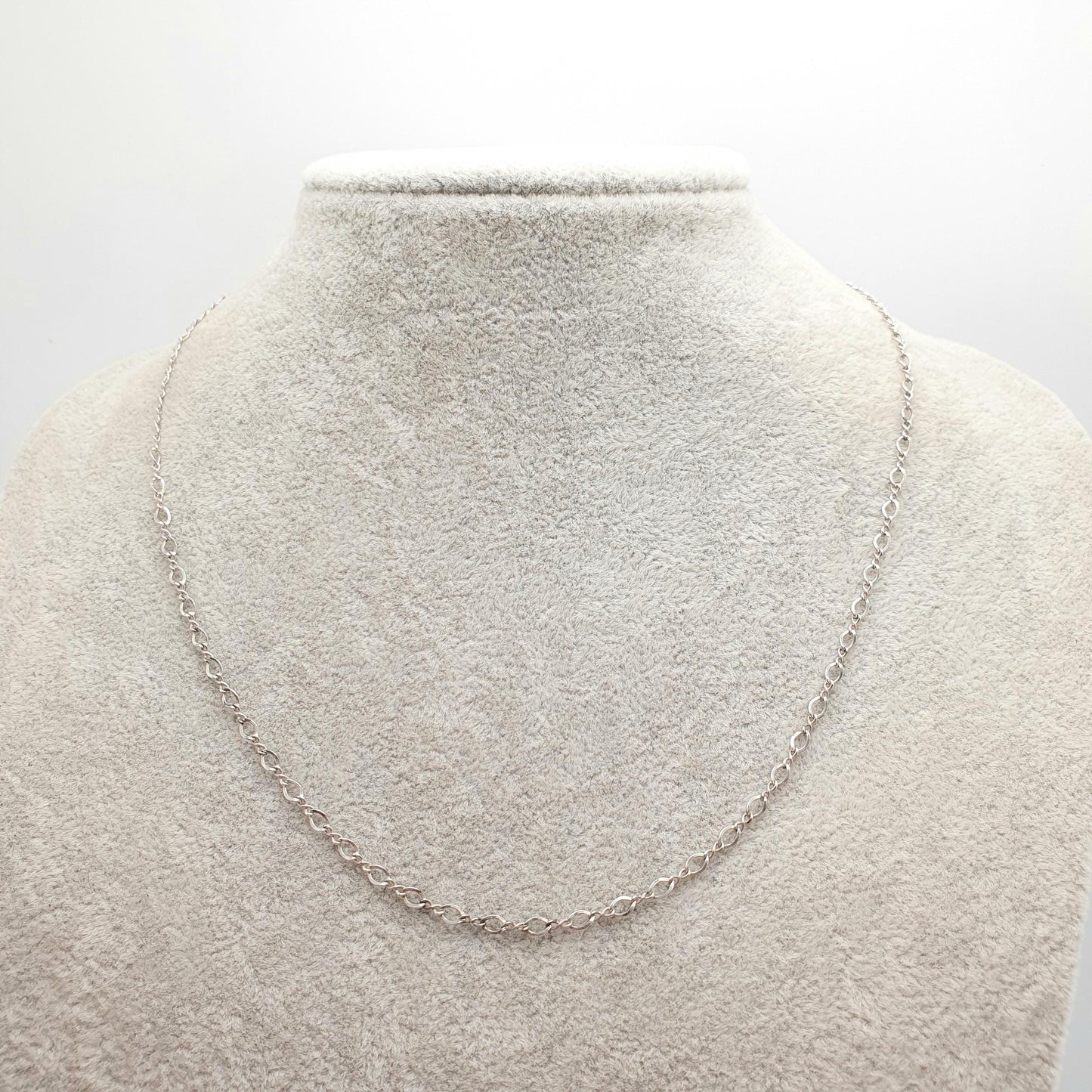Vintage Sterling Silver Figaro Link Chain Necklace 46cm 18.1" 2.77g Curb Links Long Solid 925 Unisex Mens Womens Retro Jewelry Jewellery