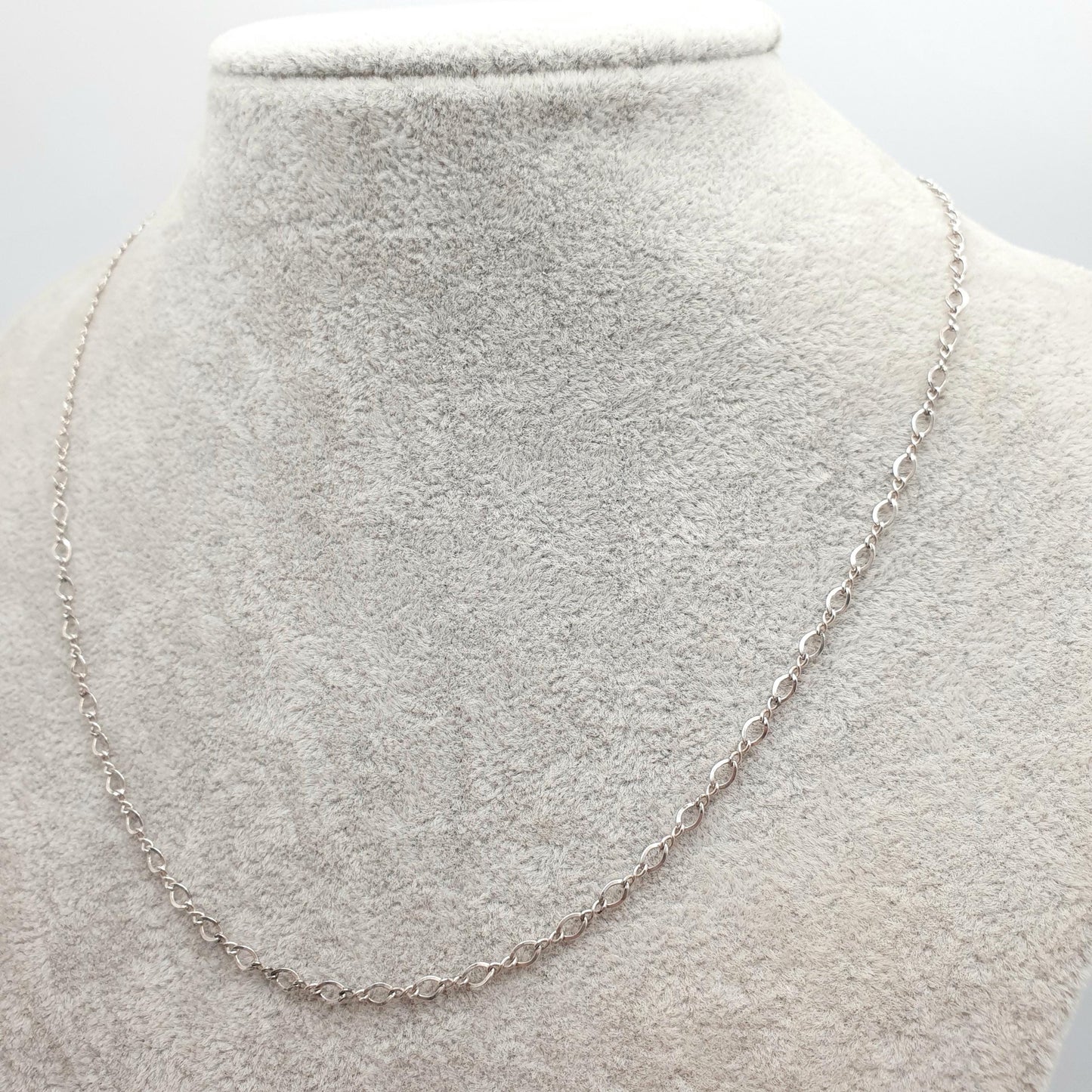 Vintage Sterling Silver Figaro Link Chain Necklace 46cm 18.1" 2.77g Curb Links Long Solid 925 Unisex Mens Womens Retro Jewelry Jewellery