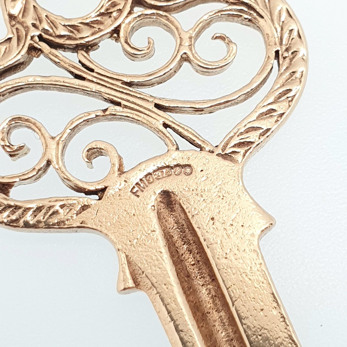 Vintage 9ct 9kt Gold Key Pendant Necklace Large Big 1965 Hallmark Retro Solid 9k Skeleton Door Yale Style Mens Womens Jewelry Jewellery