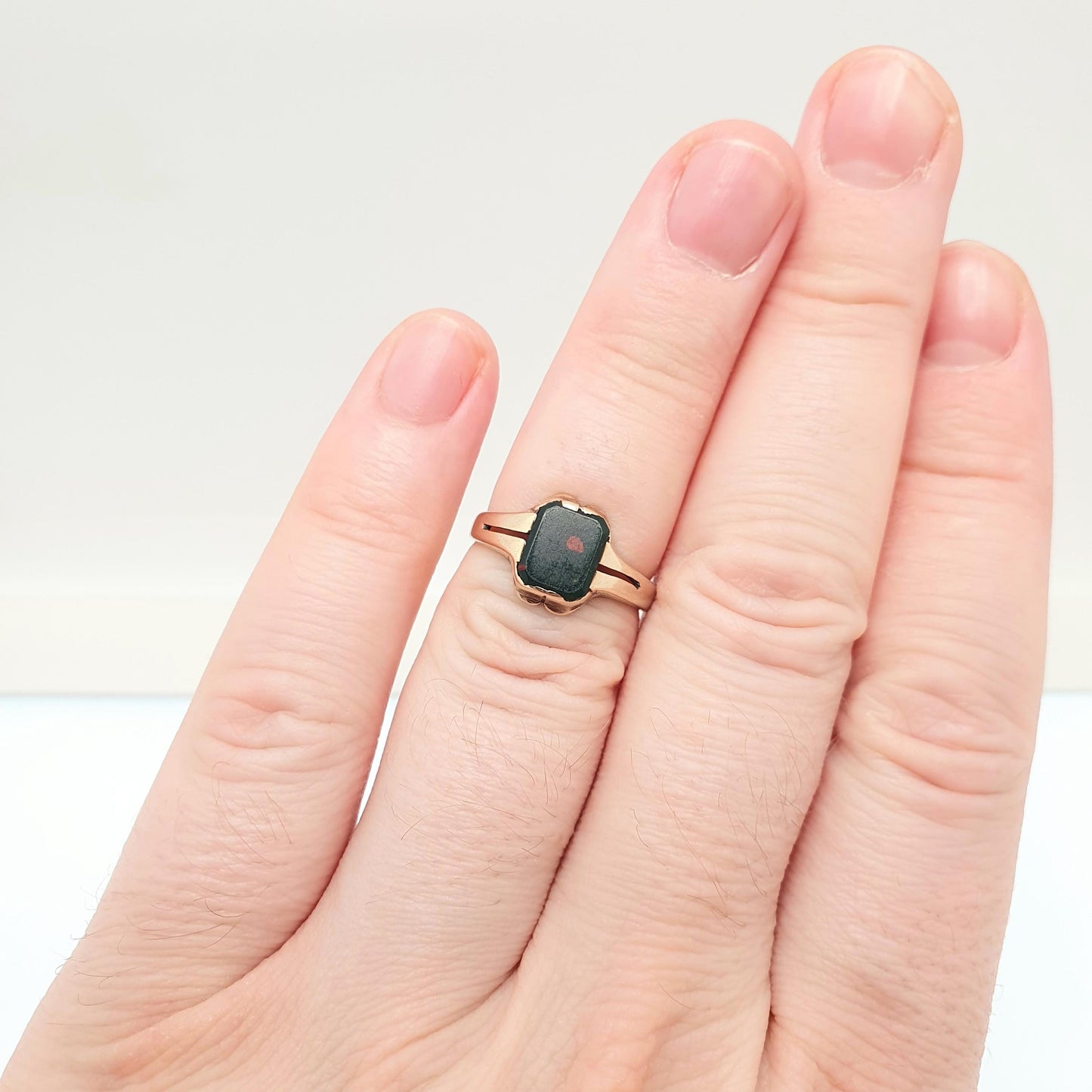 Antique 9ct Gold Bloodstone Signet Ring Art Deco Rectangular Cut Solid 9k 9kt 375 1920s Genuine Real Gemstone Quartz Mens Womens Vintage