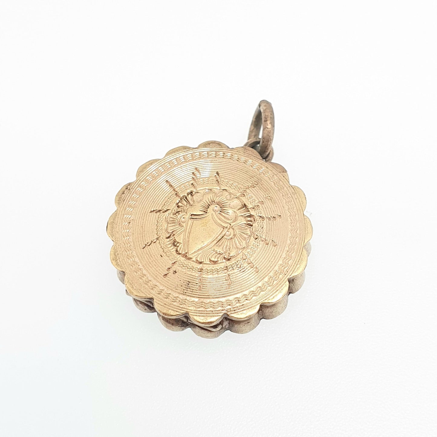 Antique Rolled Gold Locket Necklace Pendant Gold Filled Front & Back Pattern Engraved Circle Vintage Frilled Womens Ladies Jewellery Jewelry