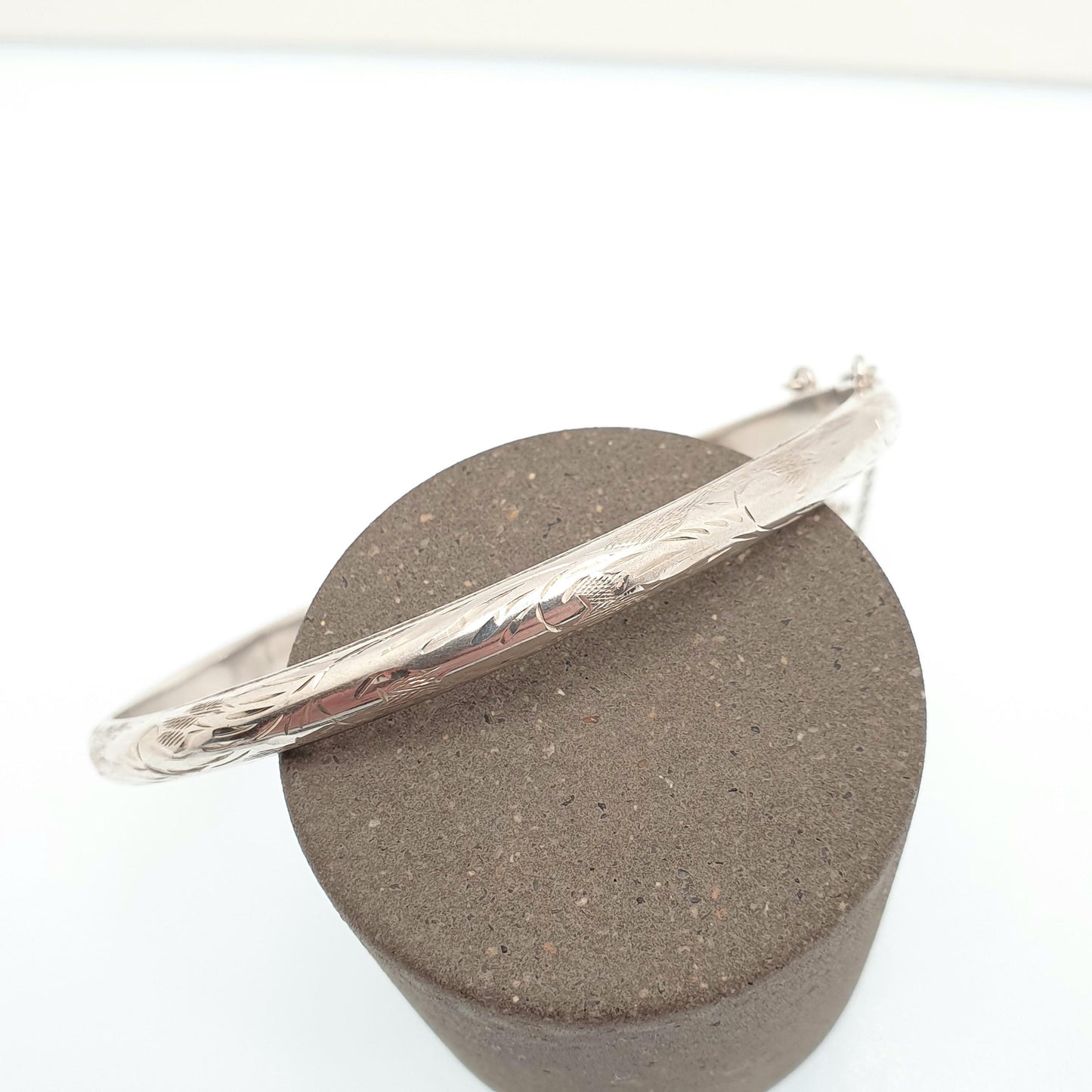 Vintage 925 Silver Bangle Snap Bracelet 9.45g Engraved Hand Engraving Fine Thin Sterling Retro Ladies Womens Retro Jewelry Jewellery