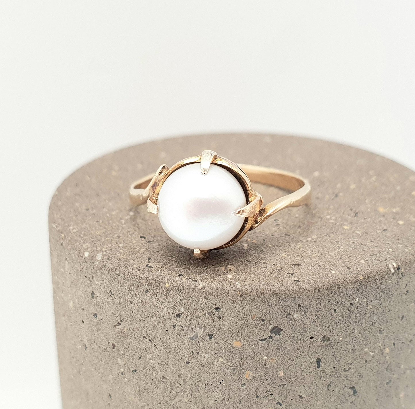 Antique Victorian 9ct Gold Pearl Ring Solid 9k 9kt Cultured Pearl Yellow Gold Large Solitaire White Lustre Womens Jewellery Jewelry