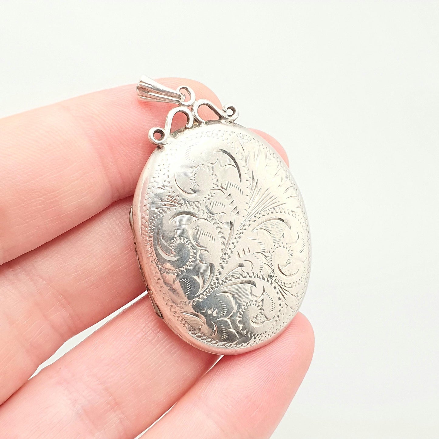 Vintage Sterling Silver Locket Oval 1972 Hallmark Pendant Necklace Large Big Engraved Retro Fine Solid 925 Jewelry Womens Jewellery
