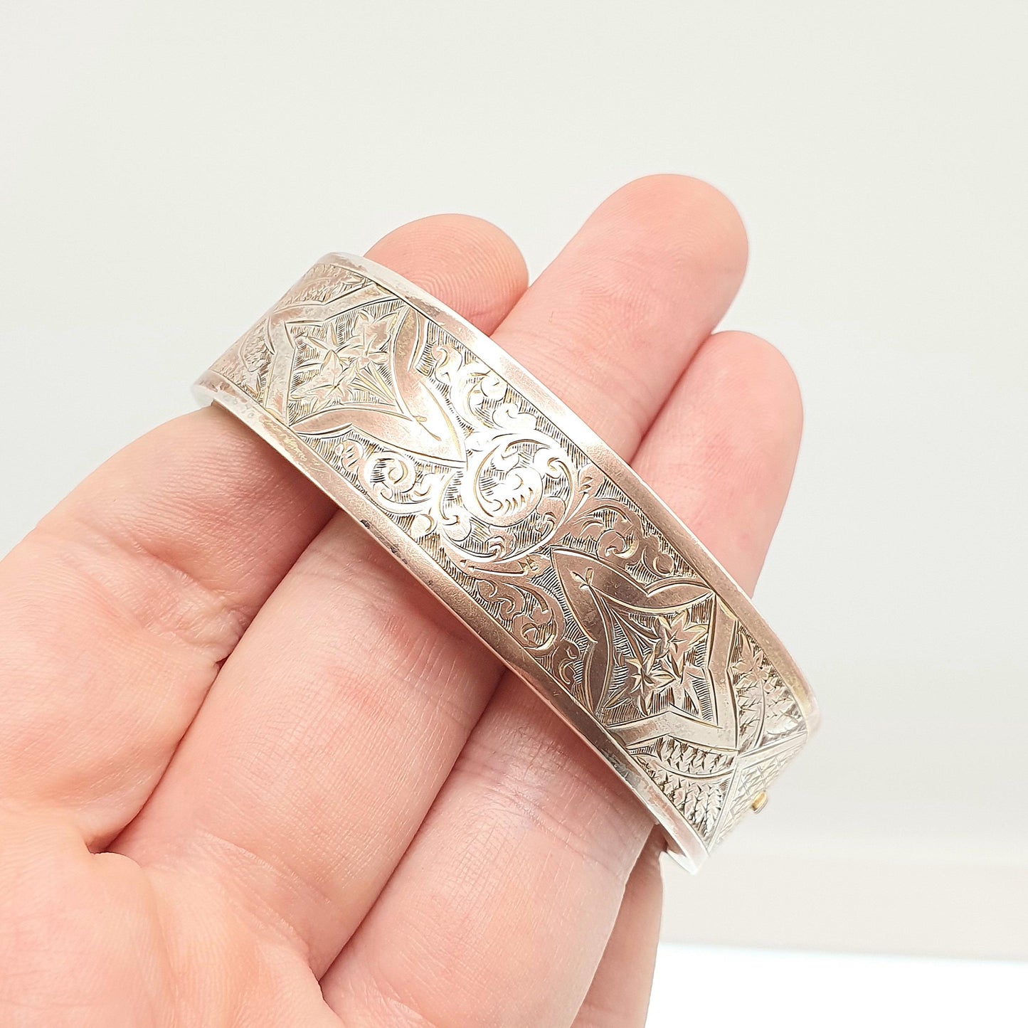 Antique Victorian Sterling Silver Snap Bracelet Bangle 1885 Hallmarked 21.78g Gold Vermeil Hand Engraved Solid 925 Vintage Jewelry Jewellery