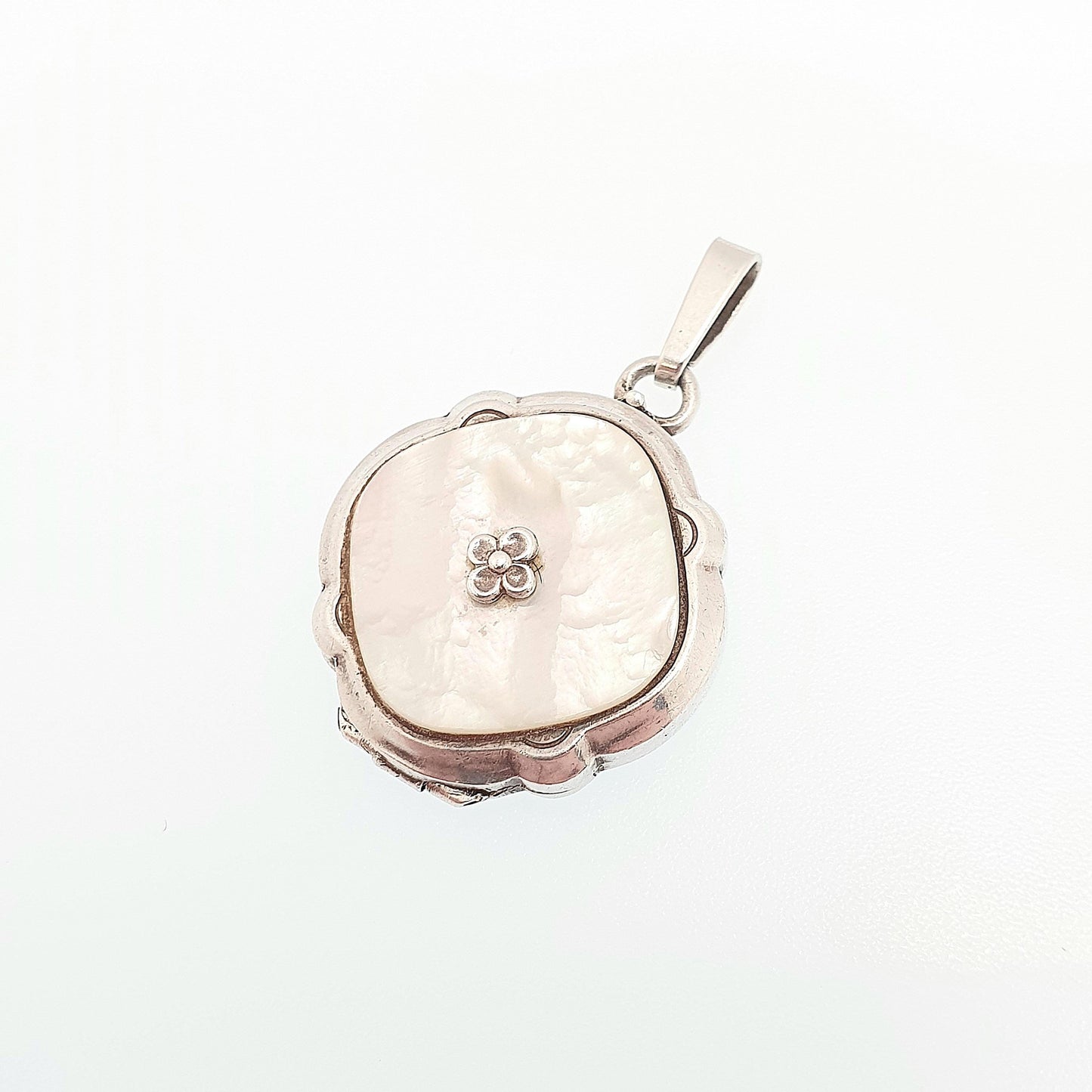 Vintage Sterling Silver Mother of Pearl Locket Flower Centre Necklace Pendant Genuine Real White Shell Solid 925 Retro Jewellery Jewelry
