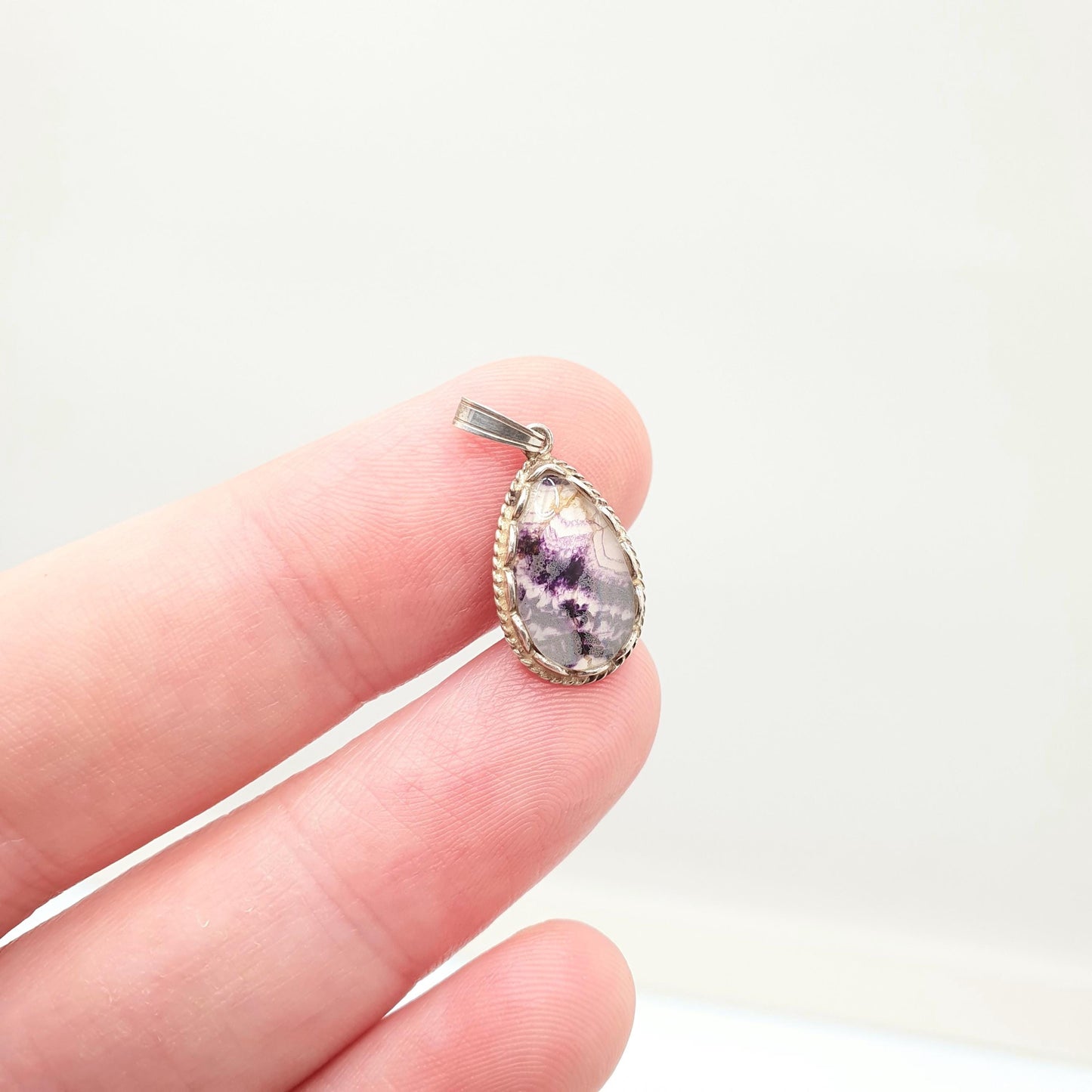 Vintage Blue John Sterling Silver Necklace Pendant Doublet Cabochon Oval 925 Border Bleu Jaune Womens Mens Rare Gemstone Retro Jewelry