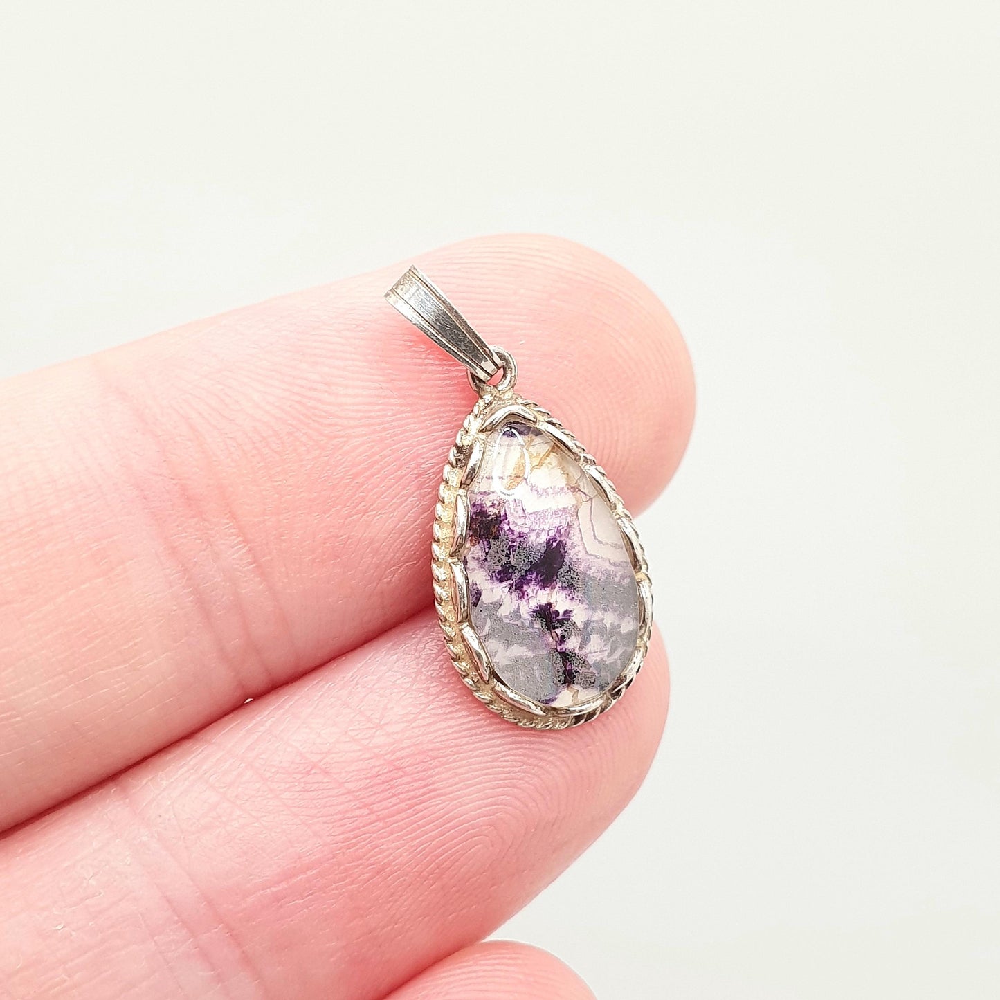 Vintage Blue John Sterling Silver Necklace Pendant Doublet Cabochon Oval 925 Border Bleu Jaune Womens Mens Rare Gemstone Retro Jewelry