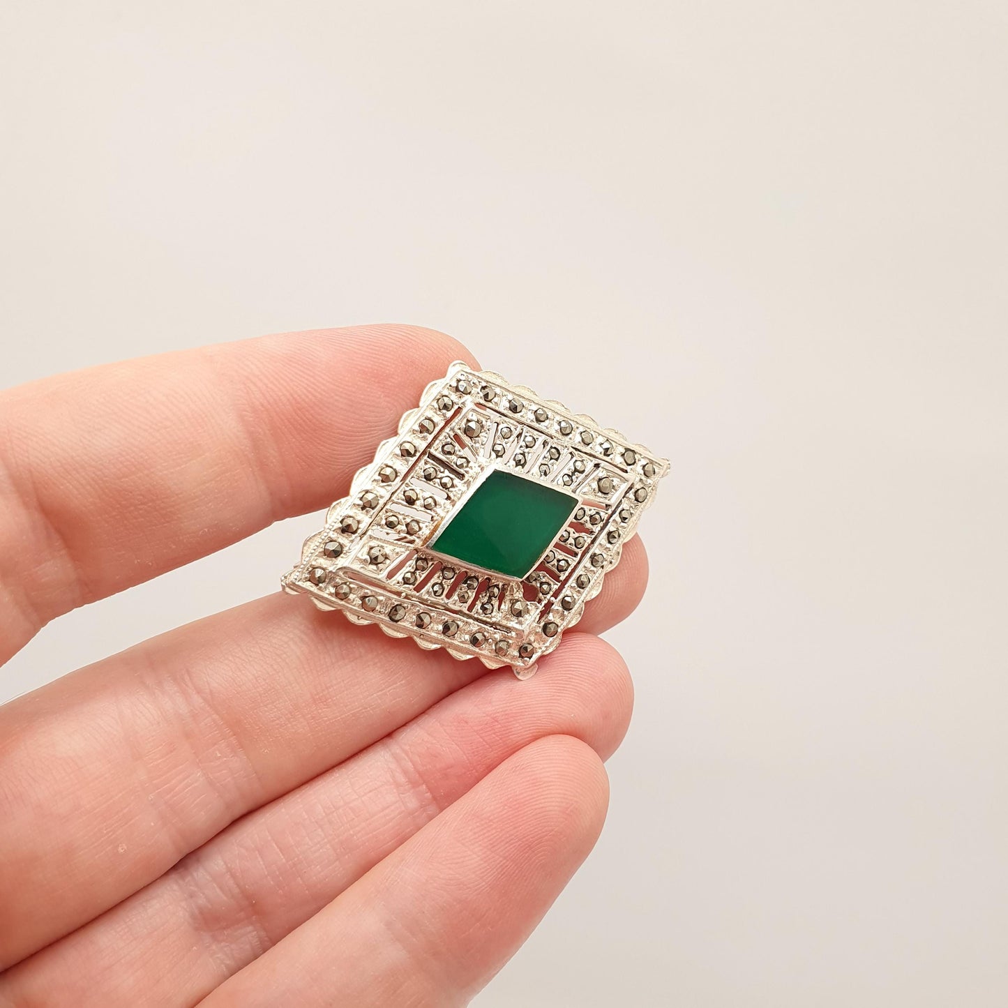 Vintage Sterling Silver Chrysoprase Brooch Art Deco Style Marcasite Genuine Green Gemstone Kite Cabochon Womens Ladies Jewelry Jewellery