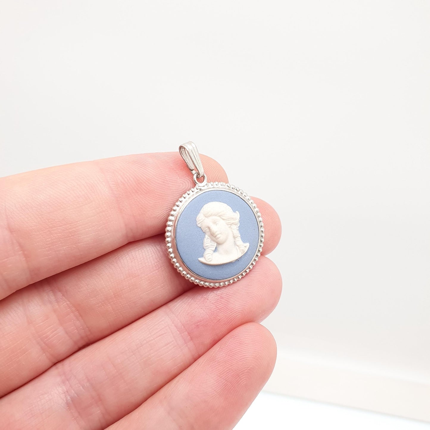 Vintage Sterling Silver Genuine Blue Wedgwood Necklace Pendant 1977 Authentic Josiah Wedgwood Lady Womens Ladies Jewelry Jewellery Retro