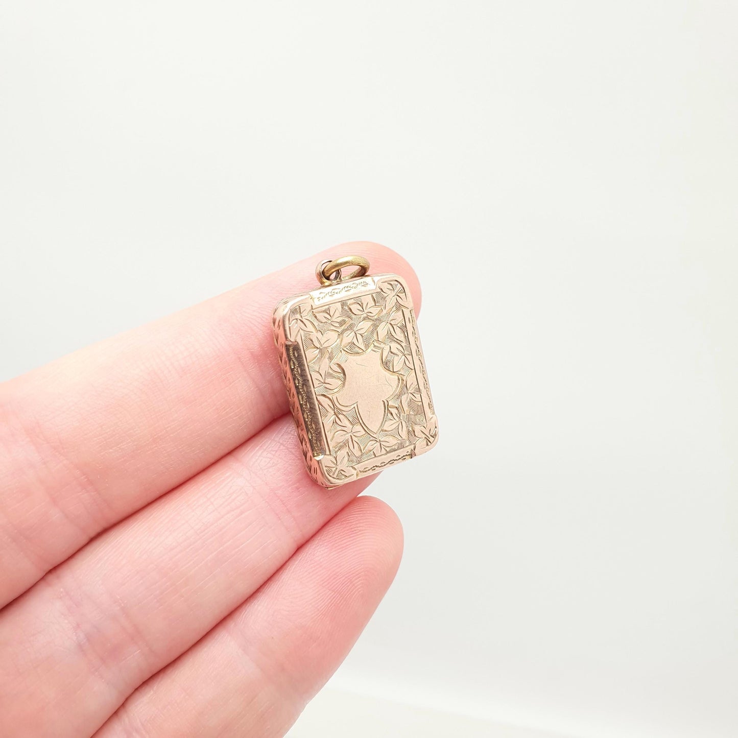 Antique 9ct 9k Gold Rectangular Locket Victorian Pendant Rose Solid 375 Back & Front Picture Photo Vintage Necklace Jewelry Womens Jewellery