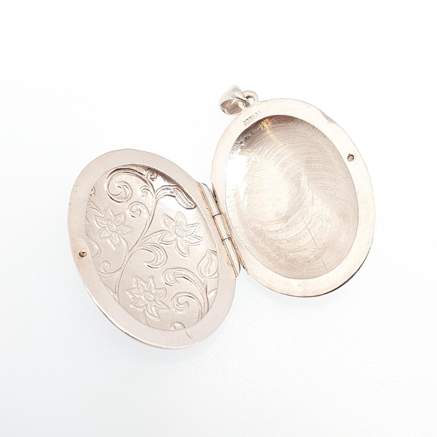 Vintage Sterling Silver Locket Necklace Pendant Poem Sonnet 116 William Shakespeare Love is Not Love Embossed Solid 925 Jewellery Jewelry