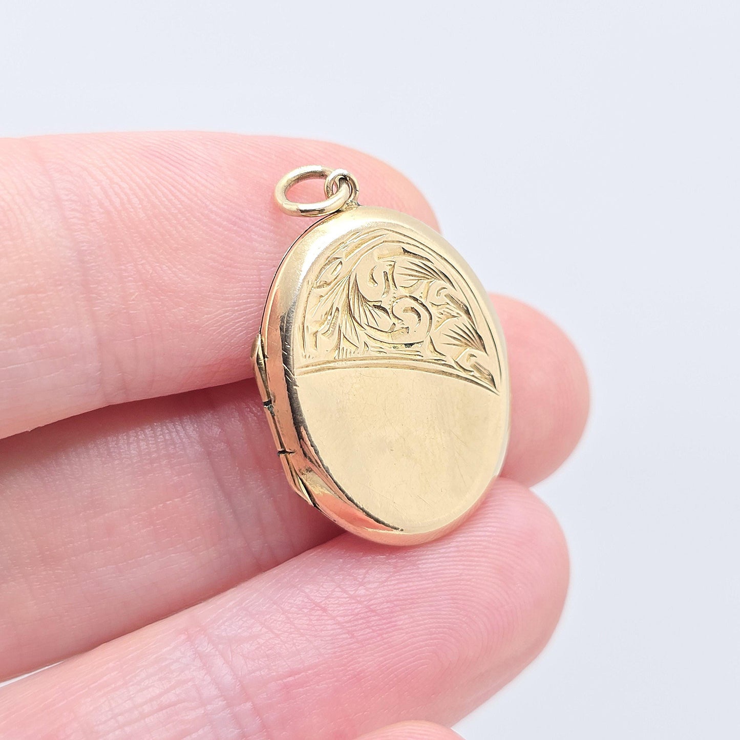 Antique 9ct 9k Gold Locket Pendant Oval Engraved Necklace Solid 375 Yellow Back & Front Vintage Fine Estate Picture Jewelry Jewellery