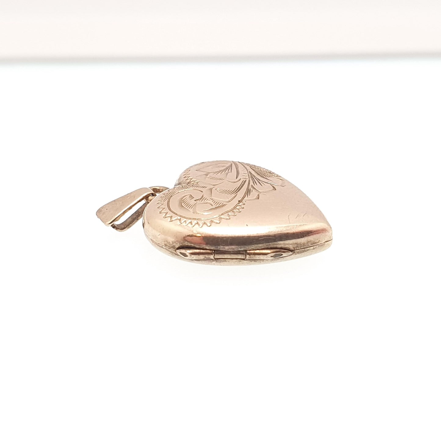 Antique 9ct Gold Heart Locket Cute Engraved Solid 9k 375 Pendant Fine Estate Love Gift Back & Front Necklace Retro Jewelry Womens Jewellery
