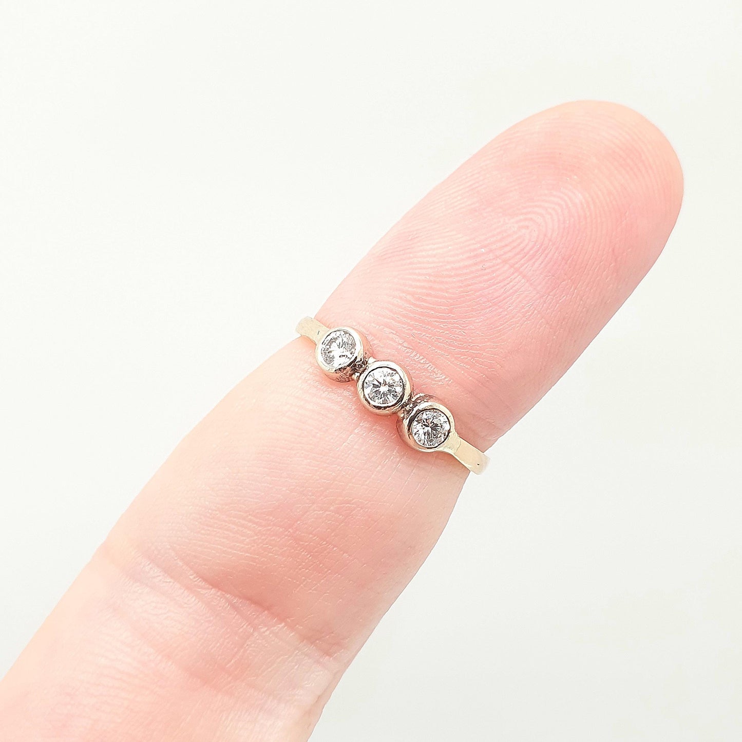 Vintage 18k 18ct Gold Diamond Ring Trilogy Solid 750 Brilliant Cut 0.3ct Antique Shank Wedding Womens Engagement Old Jewelry Jewellery