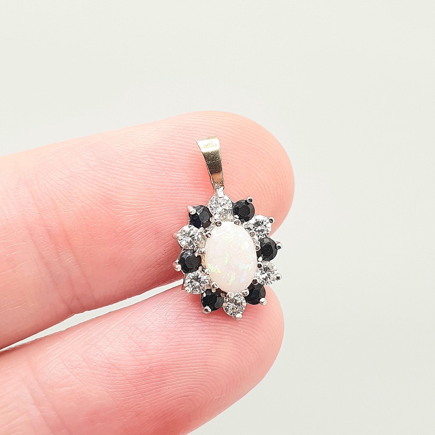 Vintage 9k 9ct Gold Opal Sapphire Cluster Pendant Solid 375 9 Carat Retro White Necklace Sparkly Womens Cute Ladies Jewelry Jewellery