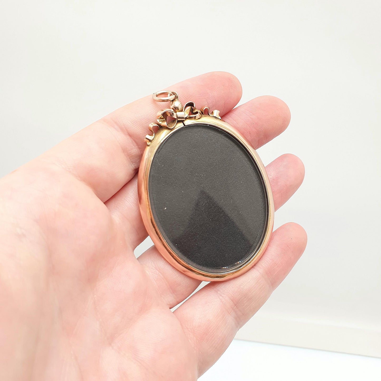 Antique 9ct 375 Gold Locket Pendant Very Large Big Bow Top Necklace Double Sided Huge Photo Picture Solid 9k Vintage Oval Jewelry Jewellery
