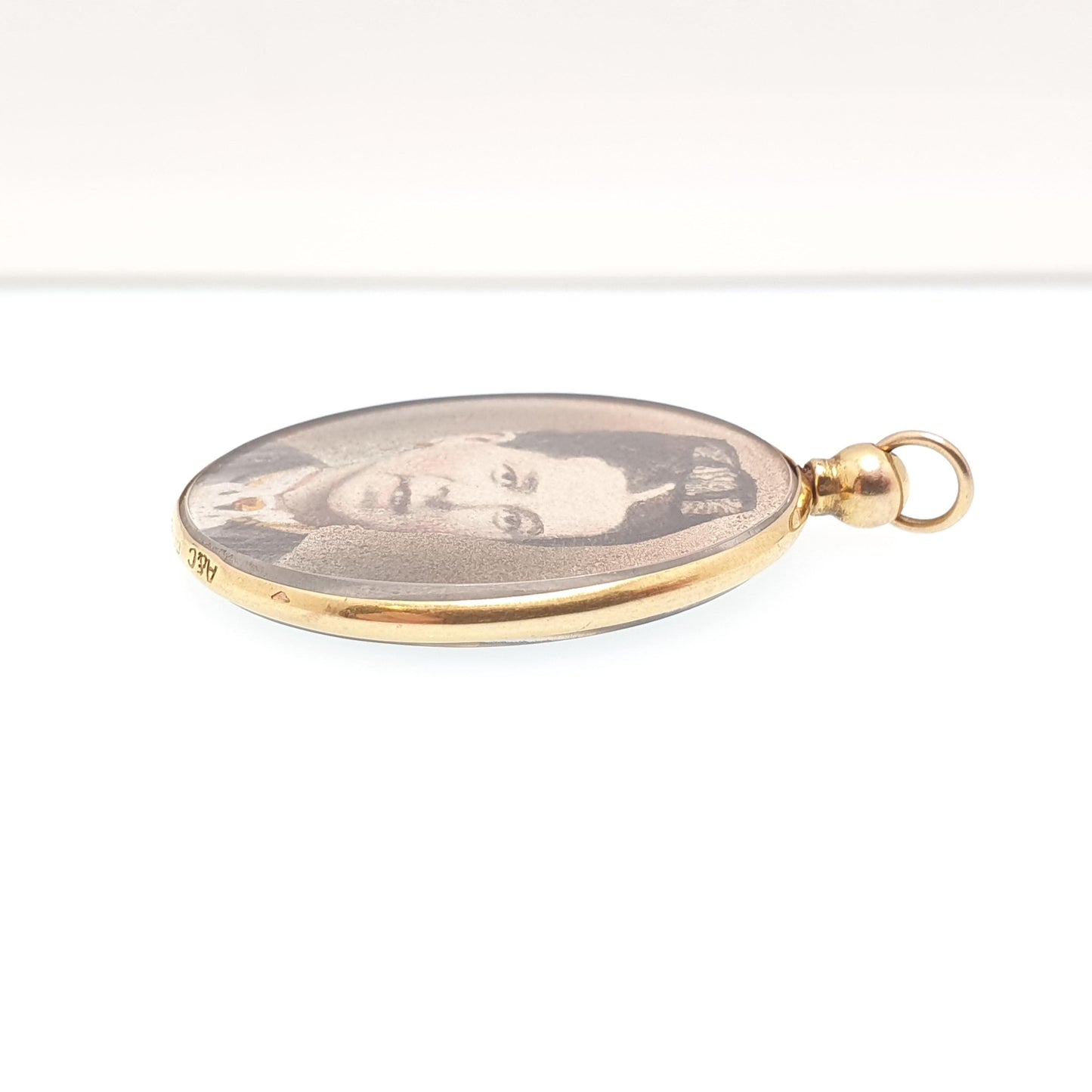 Antique 9ct Gold Locket Pendant Necklace 1910 Hallmark Solid 375 Yellow 9k 9kt Oval Plain Vintage Photo Picture Glass Gift Jewelry Jewellery