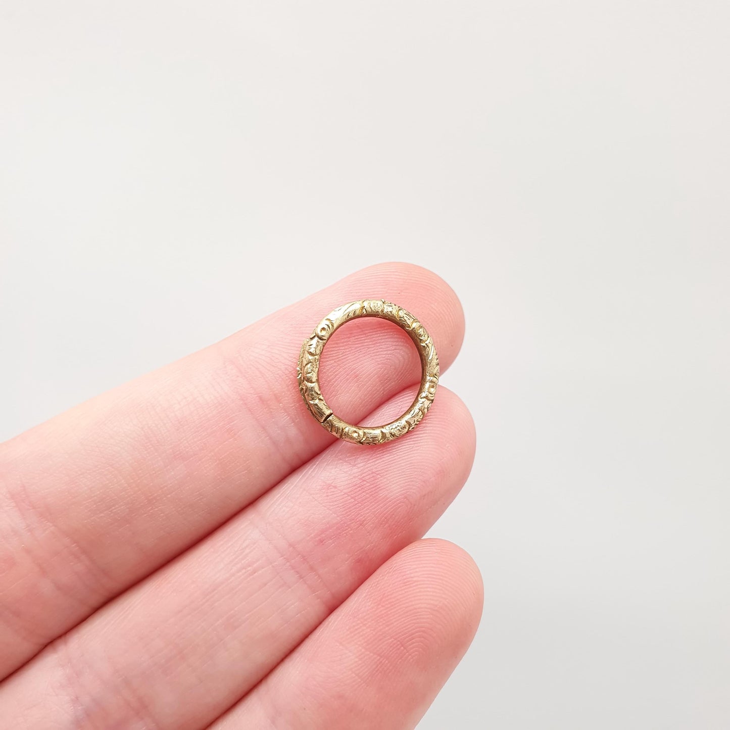 Antique Georgian Chased Split Ring Rolled Gold Filled Genuine 1800s Gold Tone Jump Open Vintage Jewelry Victorian Jewellery Findings Upcycle
