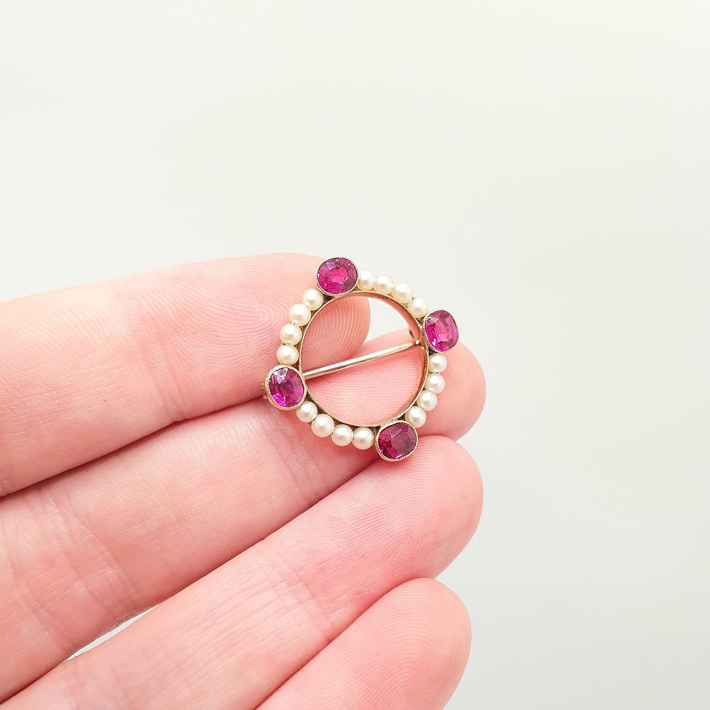 Antique 15ct Gold Ruby Brooch Cultured Pearl Solid 625 15 Carat Edwardian Genuine Gemstone Wreath Cluster Vintage Jewelry Womens Jewellery
