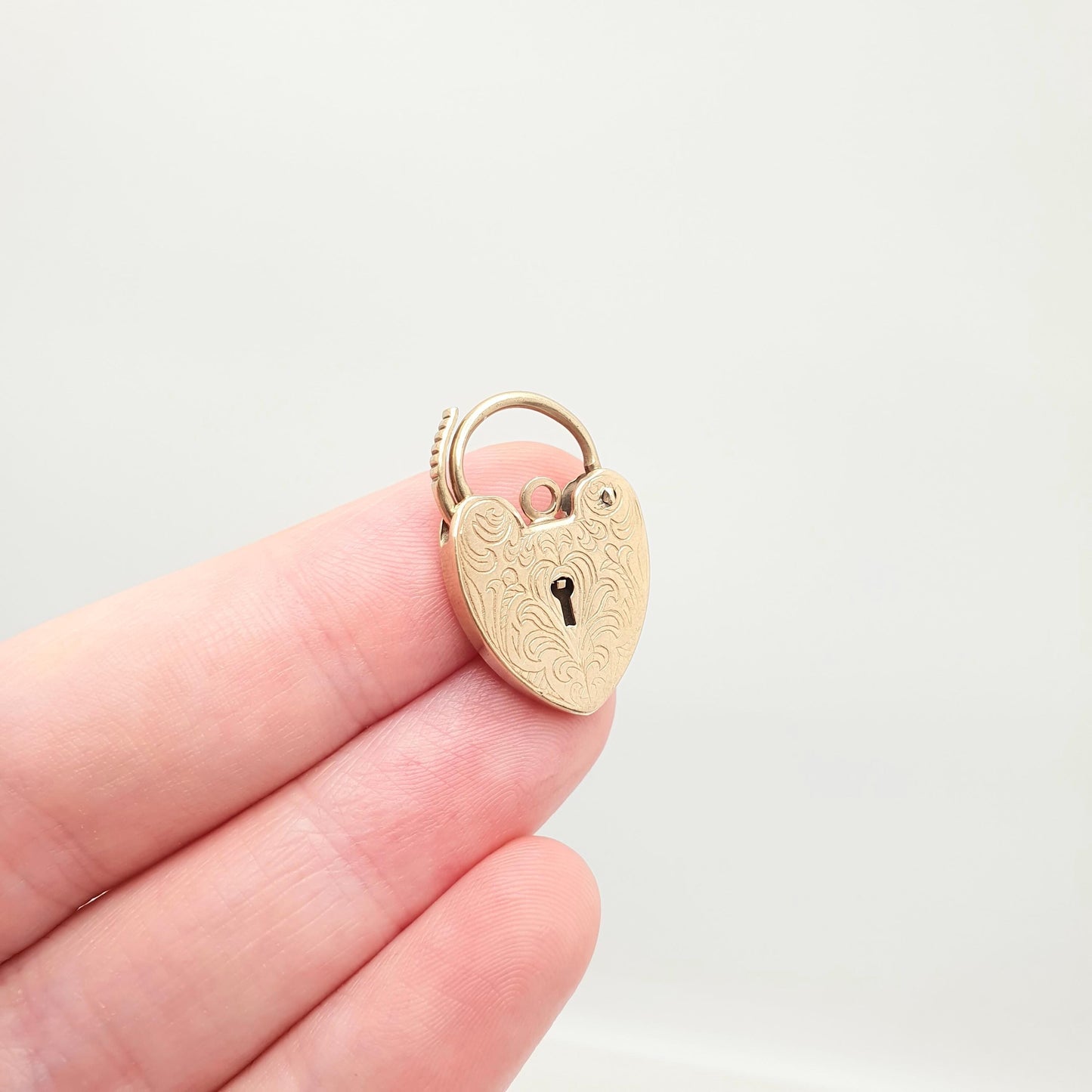 Vintage Solid Gold 9ct Padlock Bracelet Clasp Charm Engraved Large Big Necklace Pendant 1979 Hallmark Clasp Lock 9k Victorian Revival Womens