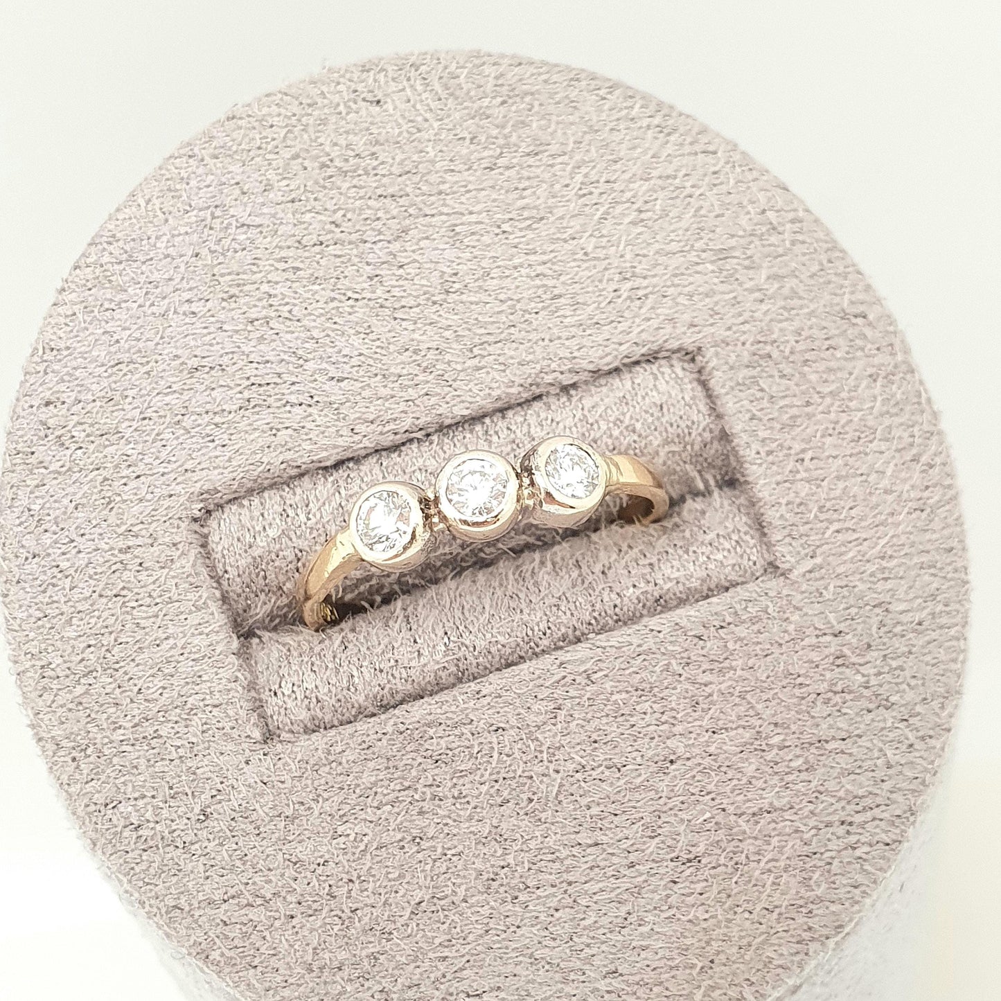 Vintage 18k 18ct Gold Diamond Ring Trilogy Solid 750 Brilliant Cut 0.3ct Antique Shank Wedding Womens Engagement Old Jewelry Jewellery