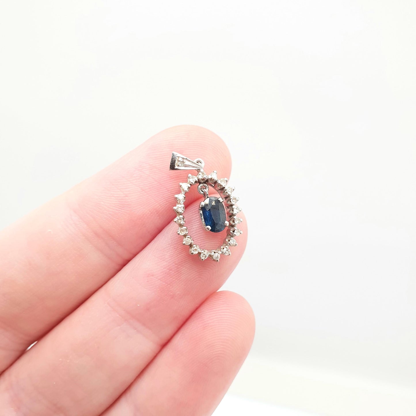 Vintage 14k 585 White Gold Sapphire Diamond Pendant Necklace Oval Cut Blue Gemstone Solid 14ct 14kt Ladies Womens Jewelry Jewellery