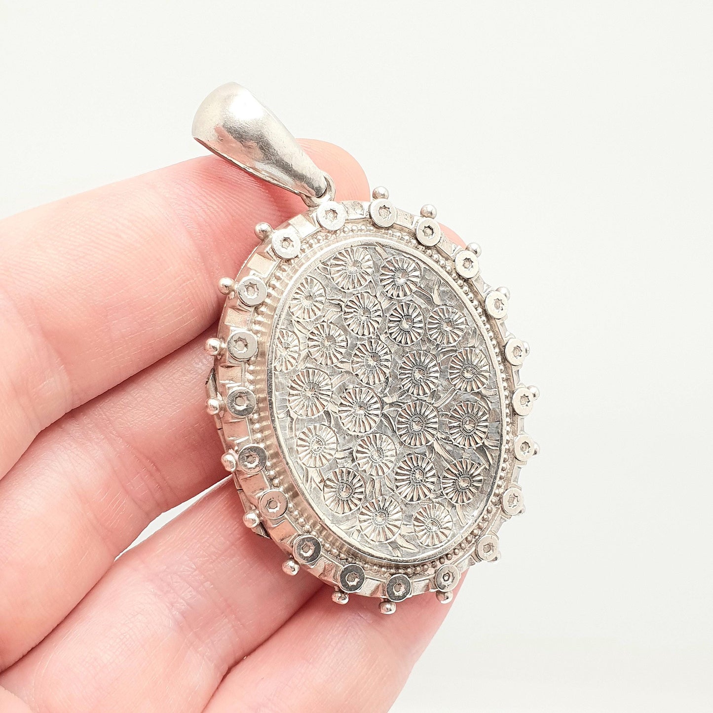 Antique Victorian Sterling Silver Locket Star Border Geometric Beaded 1882 Hallmark Pendant Picture Photo Etruscan Vintage Jewelry Jewellery