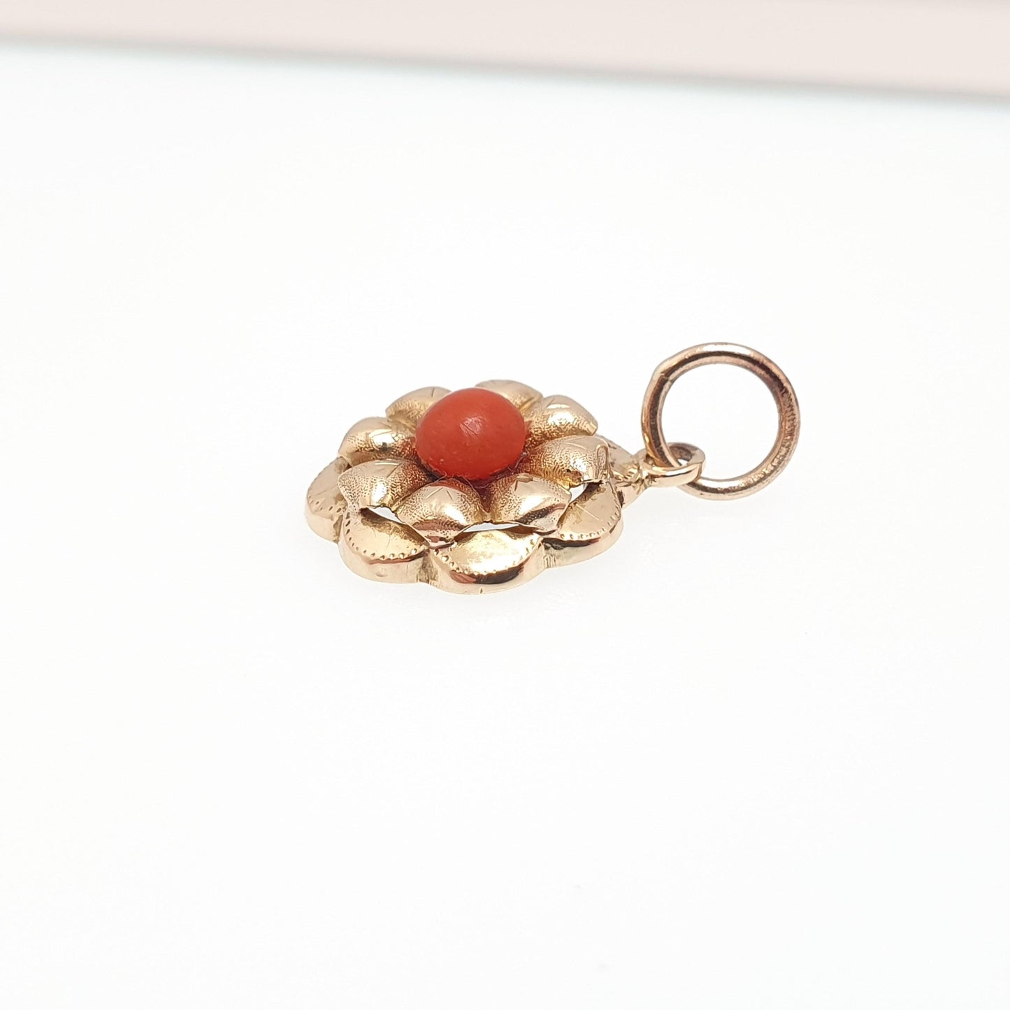 Antique 18ct Gold Coral Necklace Pendant Orange Salmon Solid 18k 750 18kt Flower Drop Floral Womens Vintage Jewelry Jewellery Retro