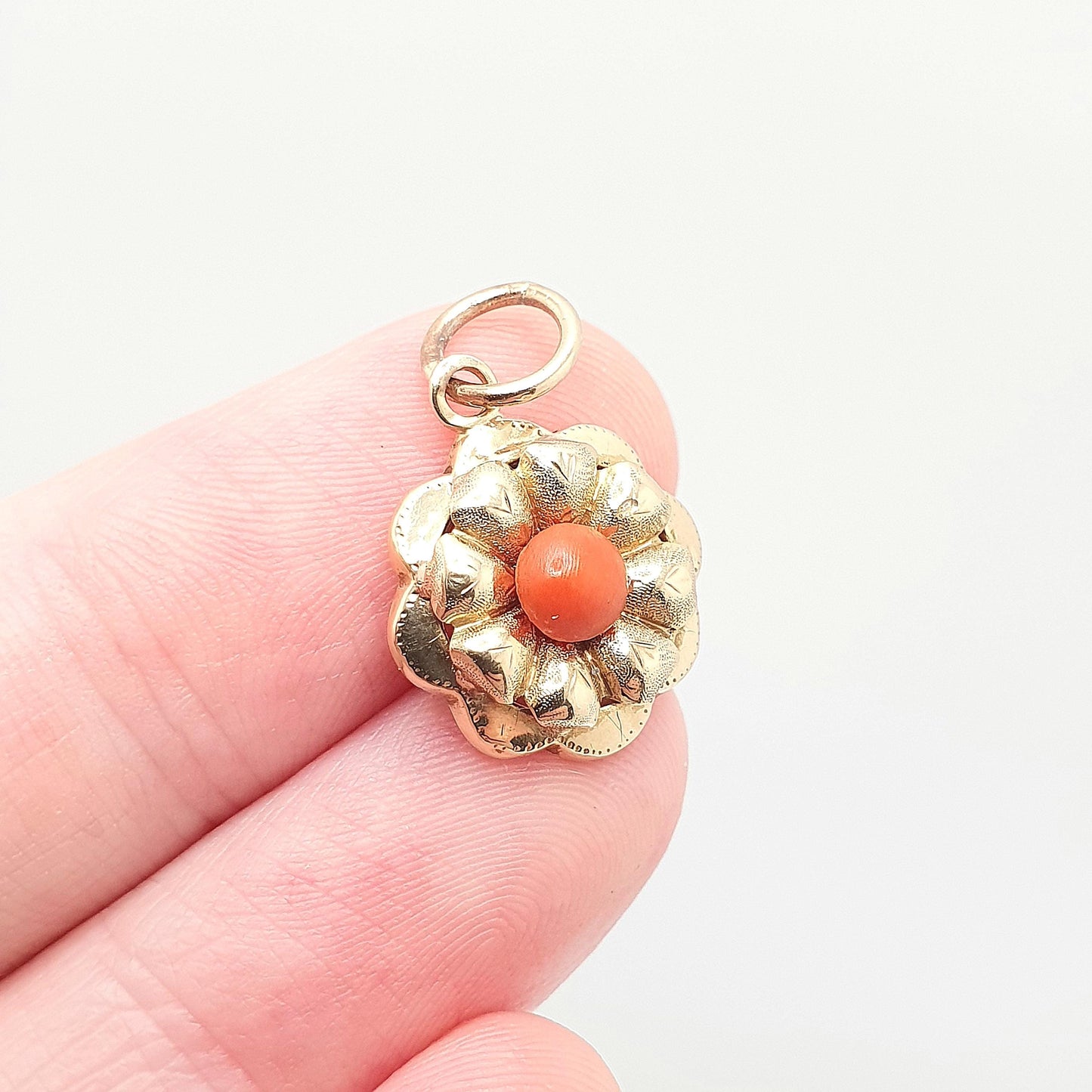 Antique 18ct Gold Coral Necklace Pendant Orange Salmon Solid 18k 750 18kt Flower Drop Floral Womens Vintage Jewelry Jewellery Retro