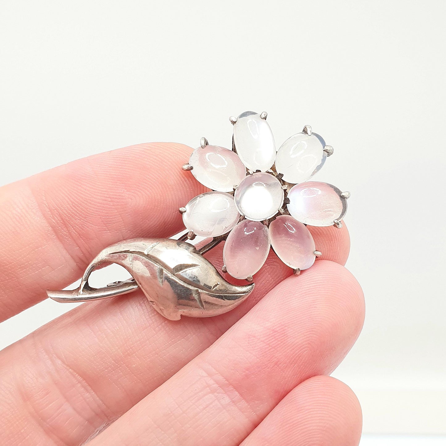 Antique Solid Silver Moonstone Flower Brooch Victorian Natural Floral Genuine Blue Gemstones Art Nouveau Vintage Gift Jewelry Jewellery