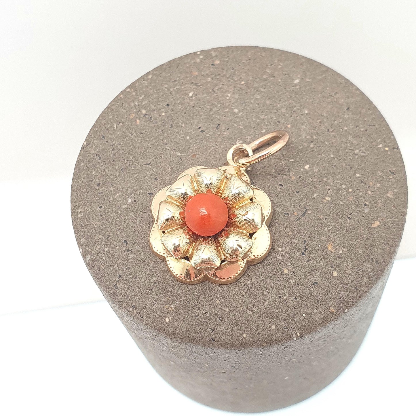 Antique 18ct Gold Coral Necklace Pendant Orange Salmon Solid 18k 750 18kt Flower Drop Floral Womens Vintage Jewelry Jewellery Retro