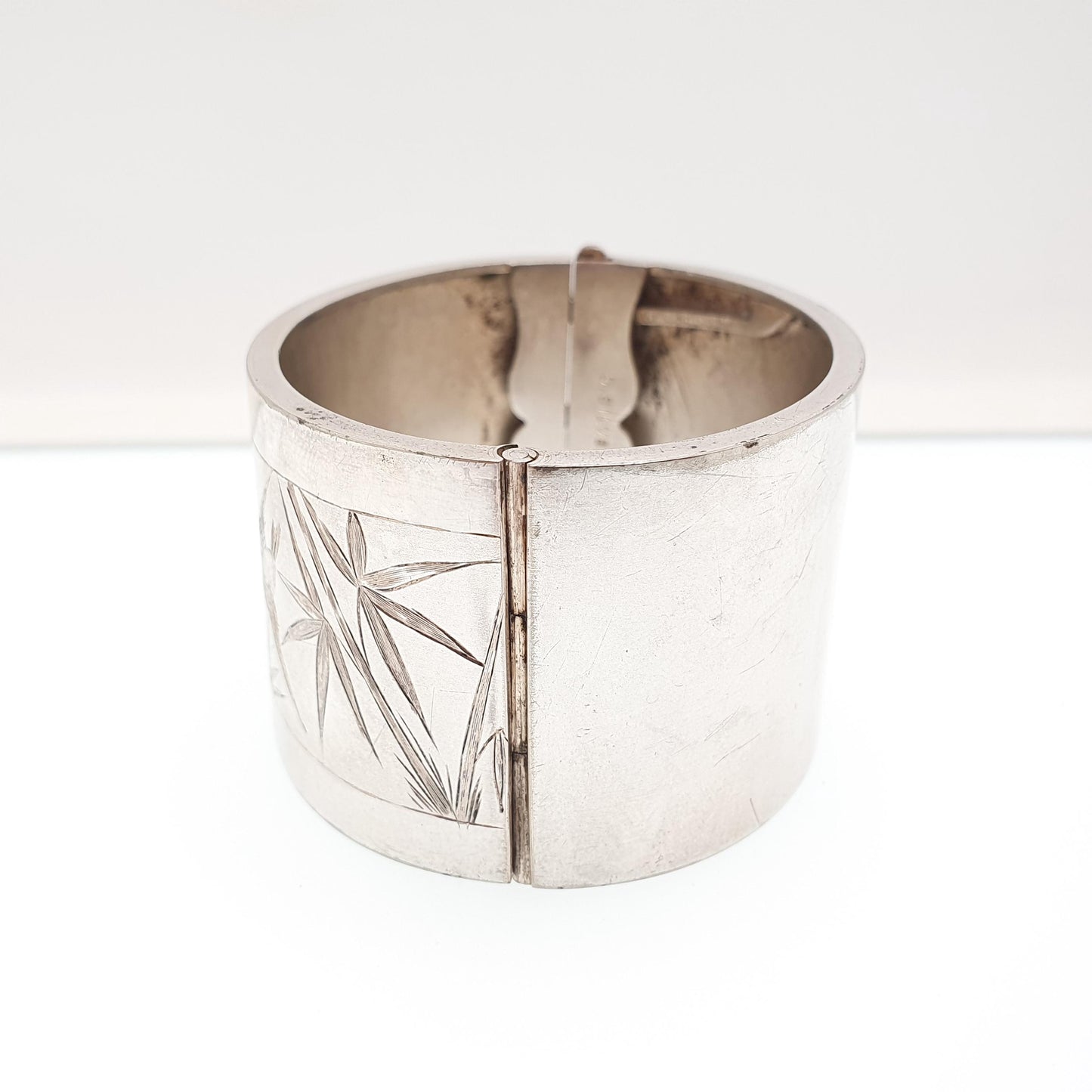 Antique Victorian Sterling Silver Bird Bracelet Bangle Vaughtons Hand Engraved Birds Thick Big 35.73g Swallow Vintage Jewelry Jewellery