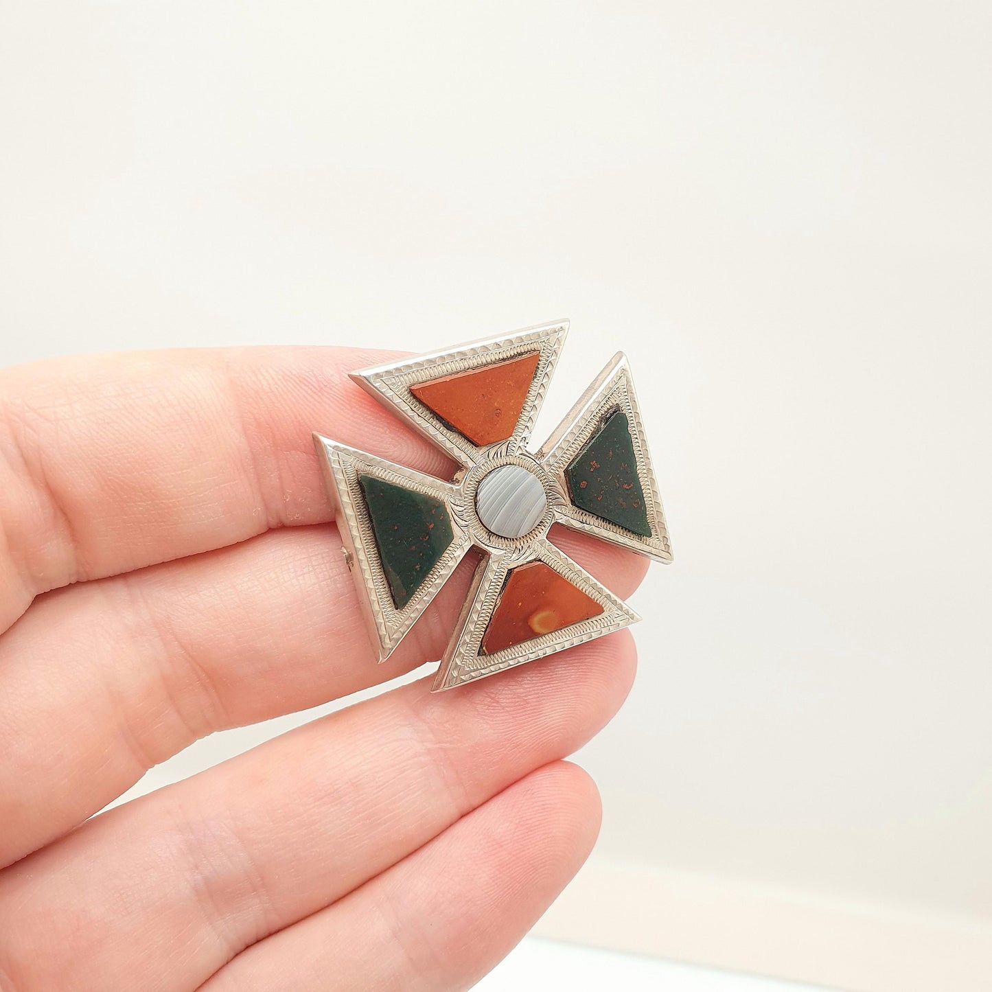 Antique Victorian Solid Silver Maltese Cross Brooch Pin Scottish Montrose Lace Agate Bloodstone Cruciform Crucifix 1800s Jewelry Jewellery