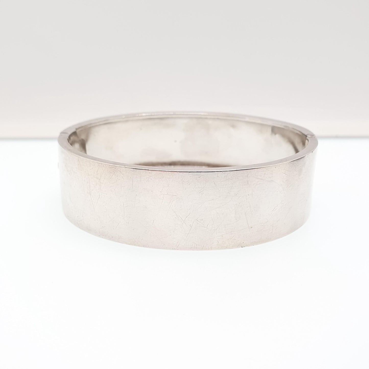 Antique Victorian Sterling Silver Bird Bracelet Bangle Hand Engraved Aesthetic 25.17g Songbird Swallow Vintage Womens Jewelry Jewellery