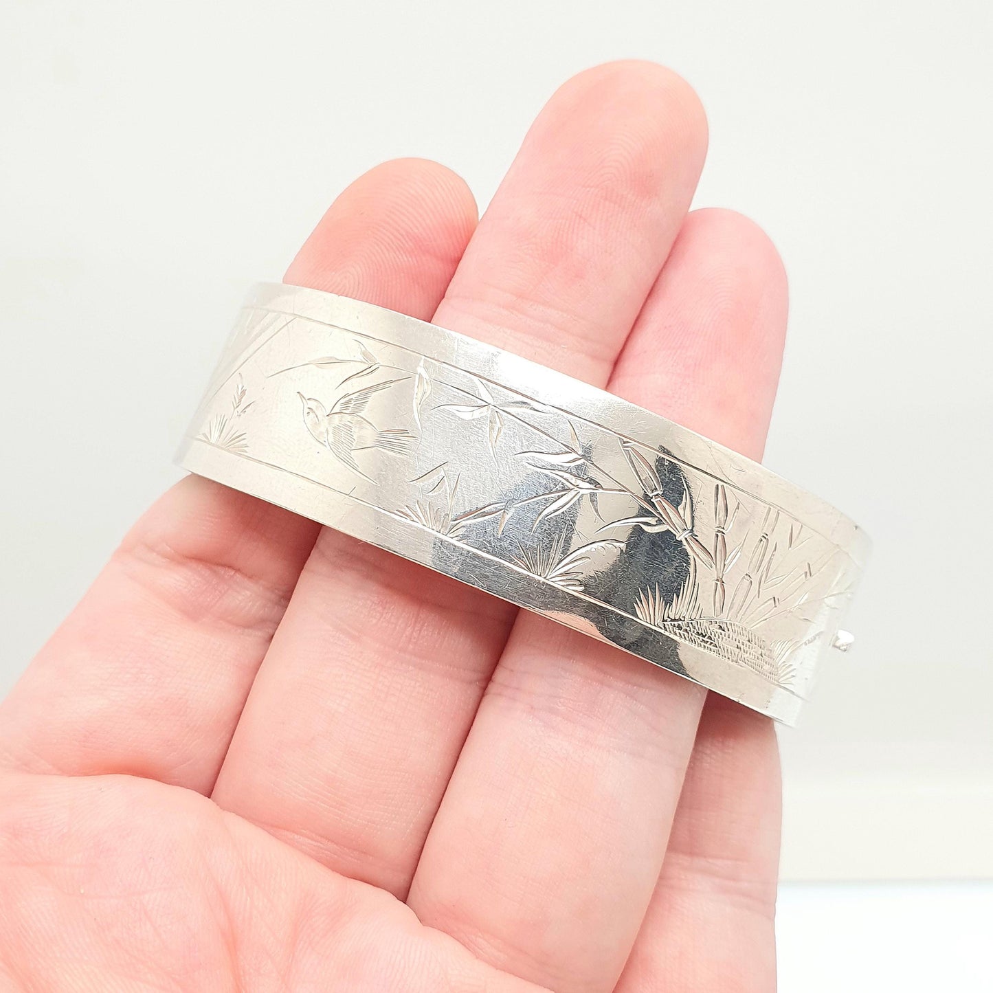 Antique Victorian Sterling Silver Bird Bracelet Bangle Hand Engraved Aesthetic 25.17g Songbird Swallow Vintage Womens Jewelry Jewellery