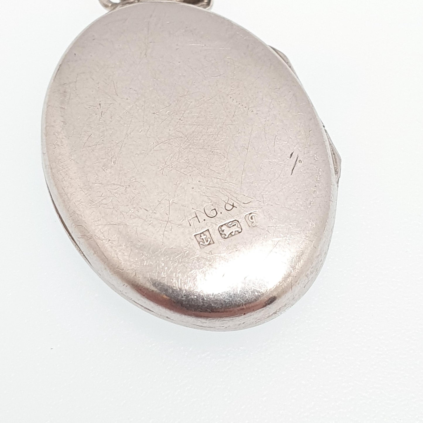 Vintage Sterling Silver Locket Aires Ram Zodiac Pendant Necklace Engraved 1972 Hallmark Astrological Solid 925 Jewelry Womens Jewellery