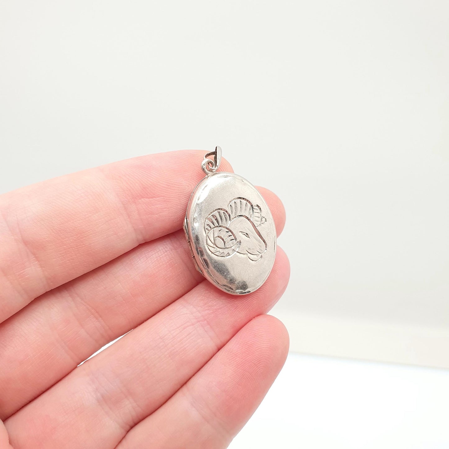 Vintage Sterling Silver Locket Aires Ram Zodiac Pendant Necklace Engraved 1972 Hallmark Astrological Solid 925 Jewelry Womens Jewellery
