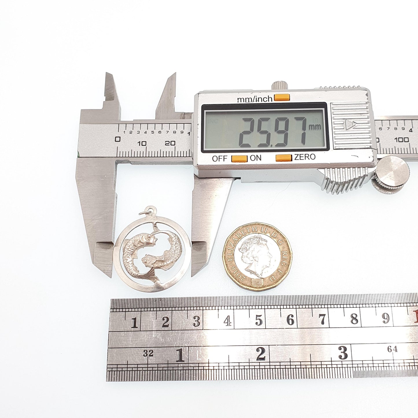Vintage Solid Silver Pisces Pendant Necklace Astrological Star Sign Fish Zodiac Retro Unisex Animal Sea Creature Jewelry Jewellery