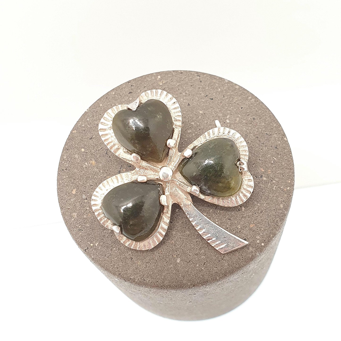 Vintage Connemara Marble Clover Brooch Pin Sterling Silver 1970 Hallmark Dublin Three Leaf Green Shamrock Celtic Gaelic Jewelry Jewellery
