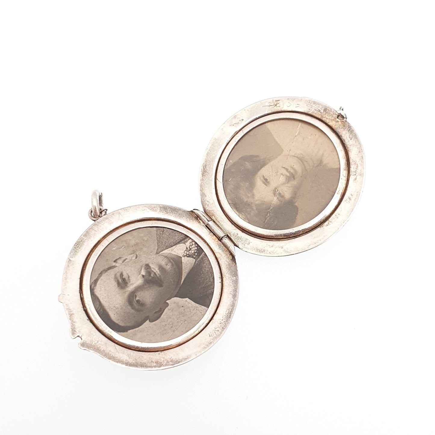 Antique Sterling Silver Round Locket Pendant Necklace 1910s Circle Engraved Solid 925 Vintage Picture Photo Womens Jewelry Jewellery