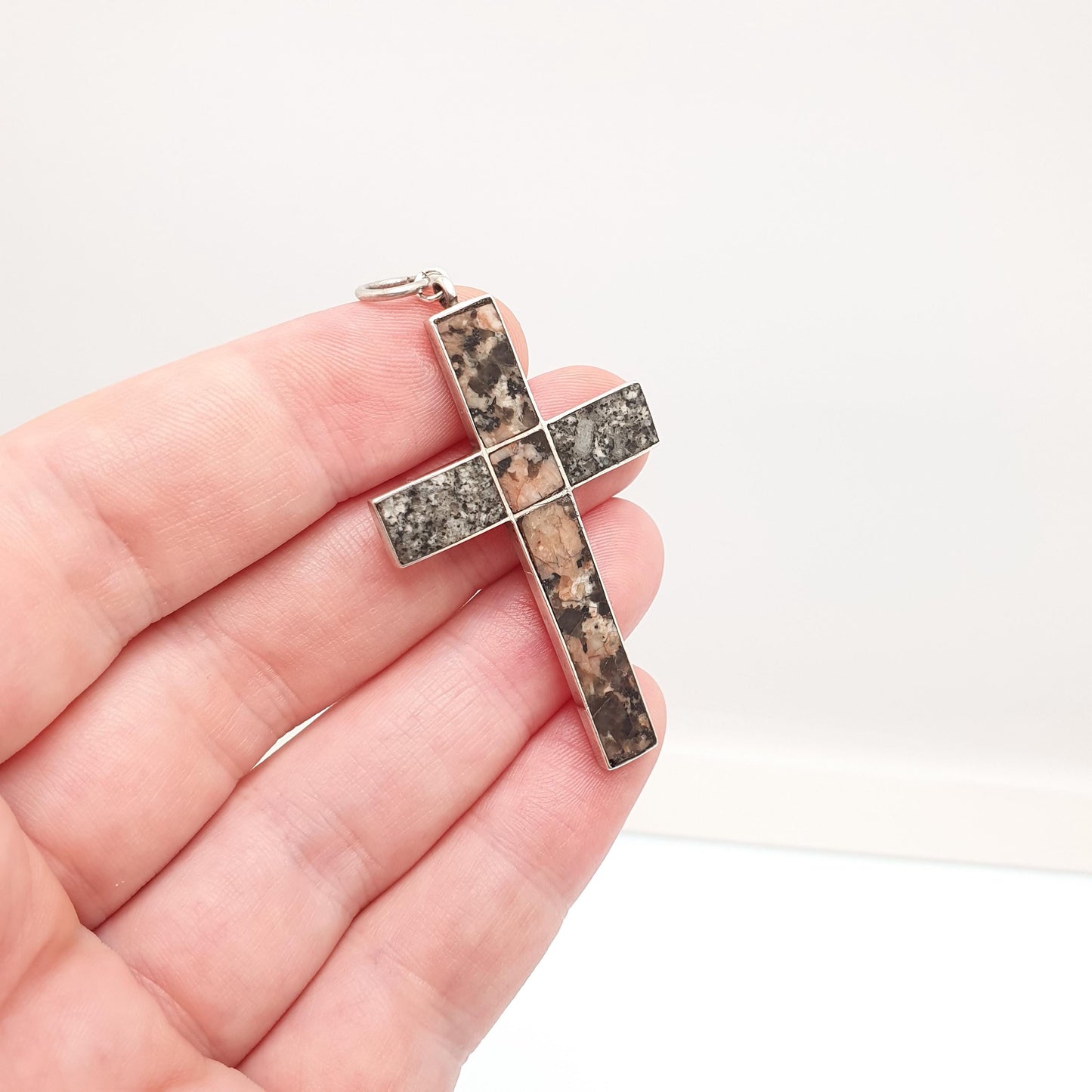 Antique Victorian Solid Silver Scottish Cross Necklace Pendant Aberdeenshire Agate Crucifix Speckled Pink Grey Big Large Vintage