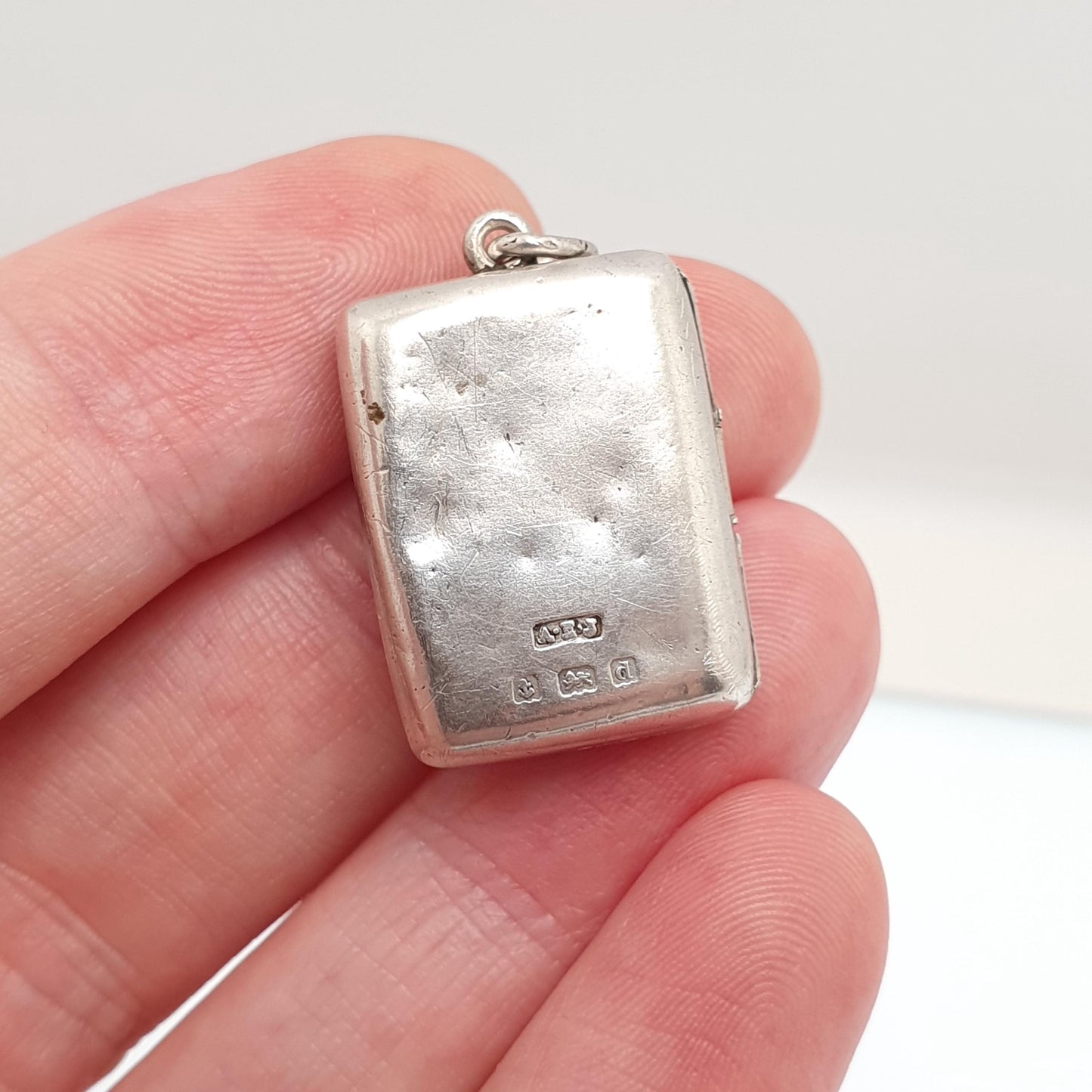 Antique Sterling Silver Locket Rectangular Small 1903 Hallmarked Solid 925 Leaf Engraved Pendant Photo Vintage Jewelry Jewellery